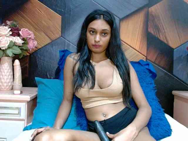 LusciousIndian webcam