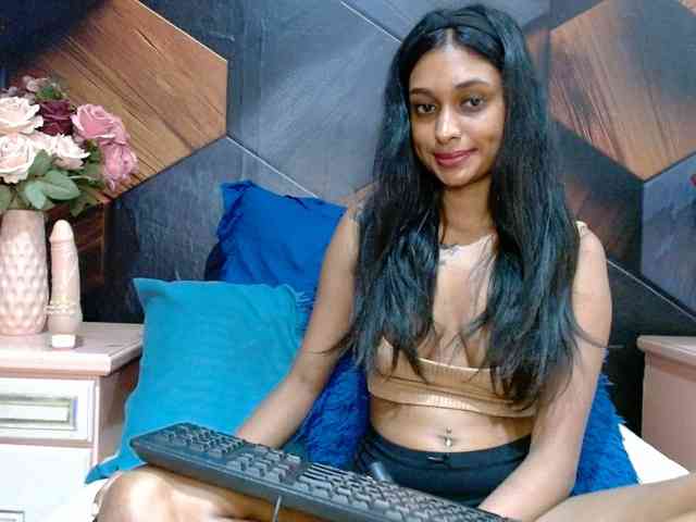 LusciousIndian webcam