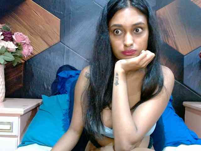 LusciousIndian webcam