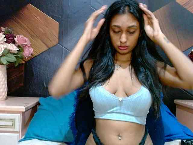 LusciousIndian webcam