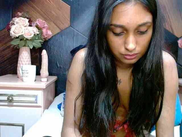 LusciousIndian webcam