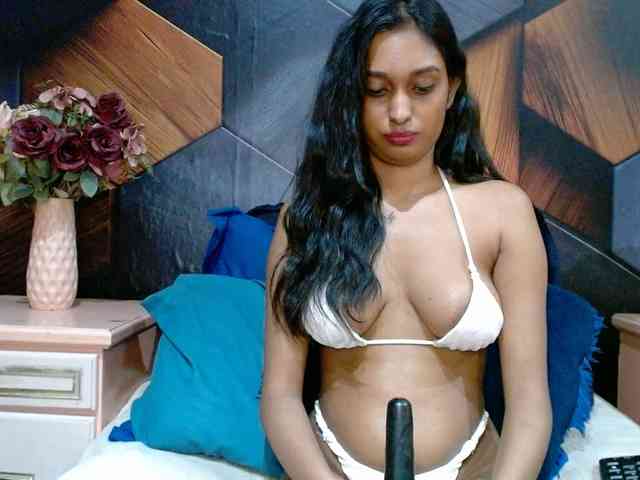 LusciousIndian webcam