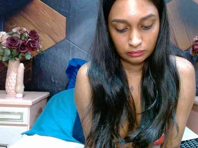 LusciousIndian webcam