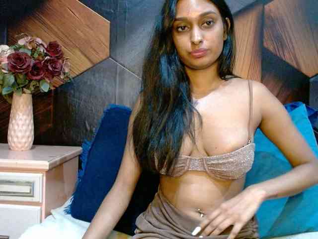 LusciousIndian webcam