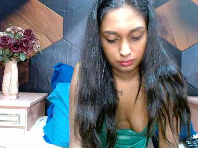 LusciousIndian webcam
