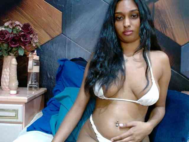 LusciousIndian webcam