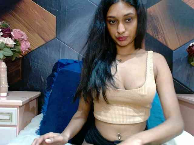 LusciousIndian webcam