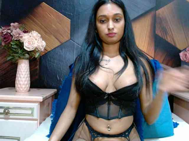 LusciousIndian webcam