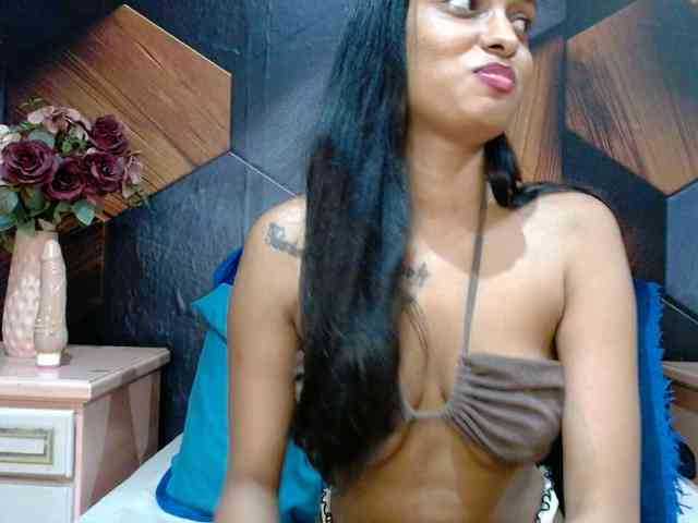 LusciousIndian webcam