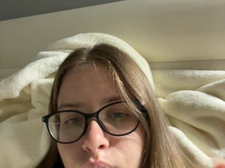 Luxxu Porn Show