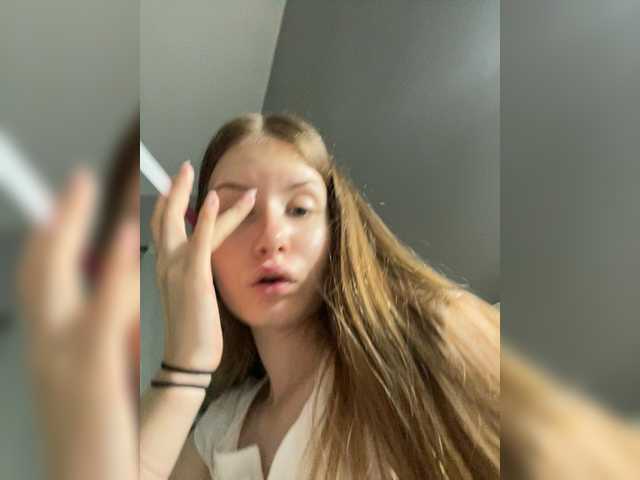 Luxukisska live cam on BongaCams