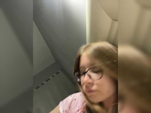 Luxukisska live cam on BongaCams
