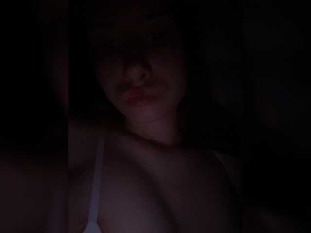 Luxukisska live cam on BongaCams