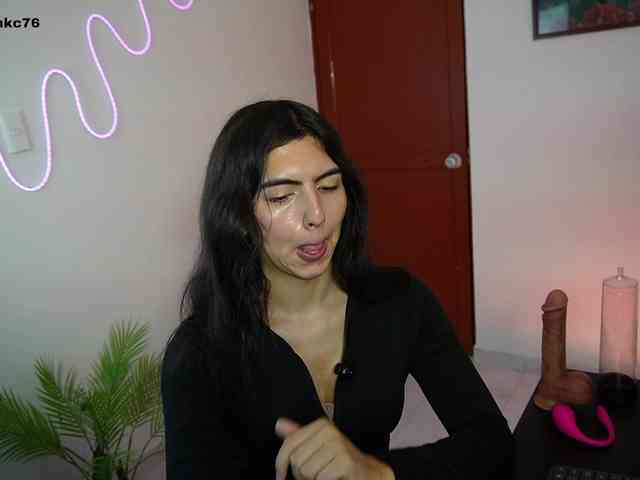samymelo Sex Cam Show