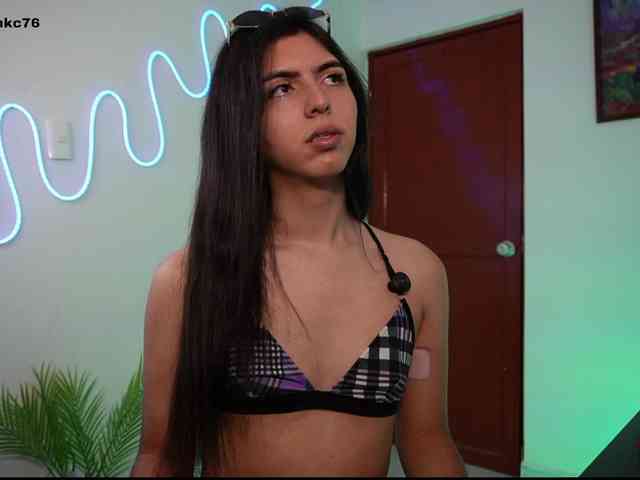 samymelo Live Webcam on BongaCams