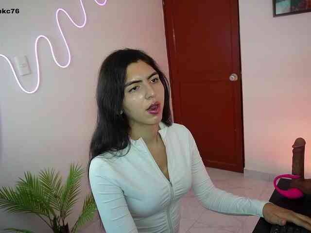 samymelo Sex Cam Show