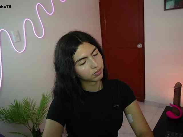 samymelo Sex Cam Show