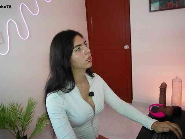 samymelo Sex Cam Show