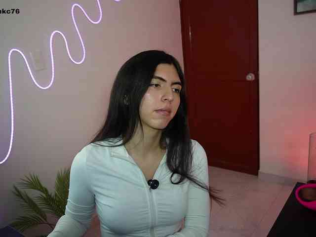 samymelo Live Webcam on BongaCams