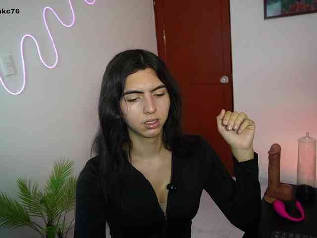 samymelo Sex Cam Show