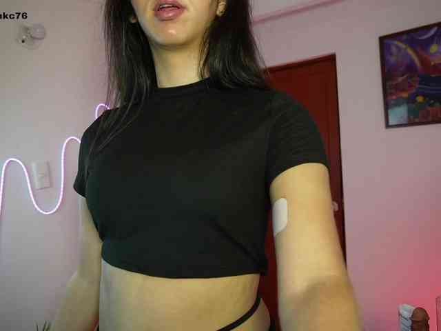 samymelo Live Webcam on BongaCams