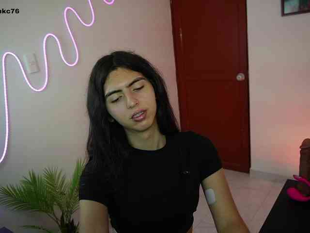 samymelo Sex Cam Show