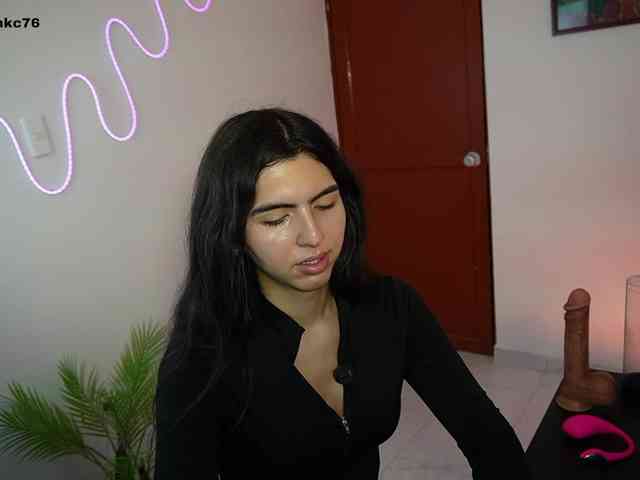 samymelo Sex Cam Show
