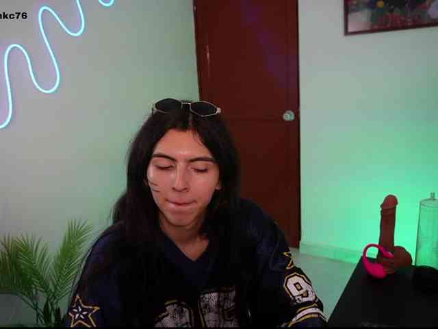 samymelo Live Webcam on BongaCams