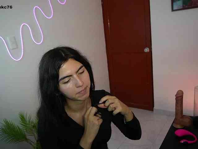 samymelo Sex Cam Show