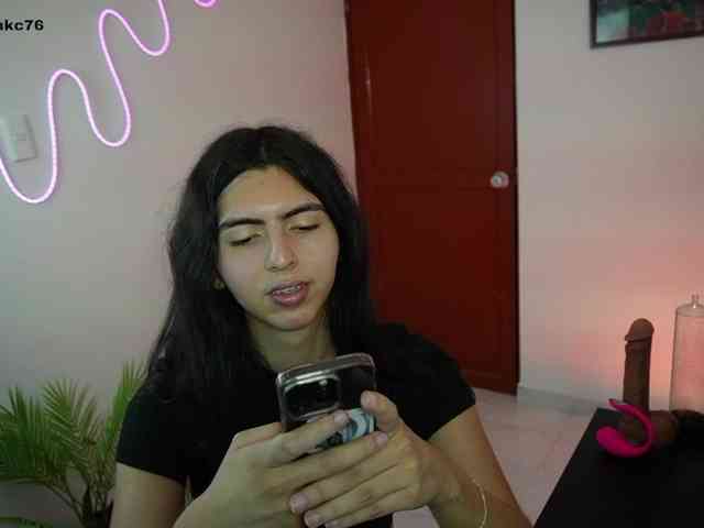 samymelo Sex Cam Show