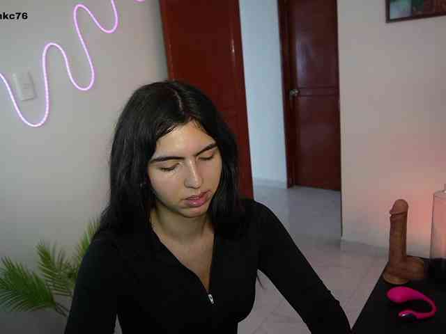 samymelo Sex Cam Show