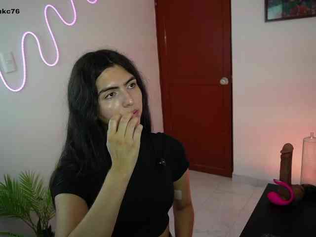 samymelo Sex Cam Show