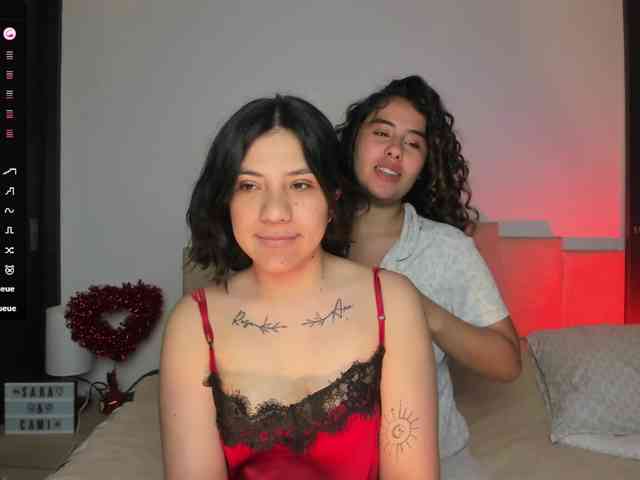 Sara-and-cami webcam