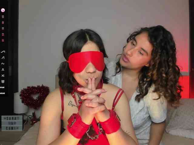 Sara-and-cami webcam