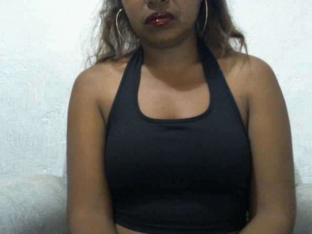 Muluna live cam on BongaCams