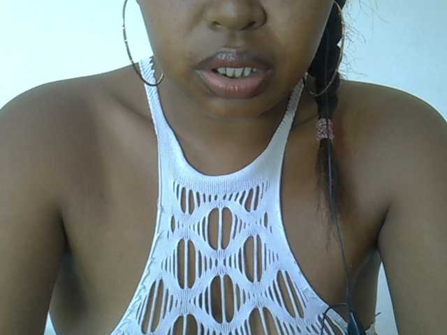 Muluna live cam on BongaCams
