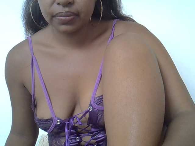 Muluna live cam on BongaCams