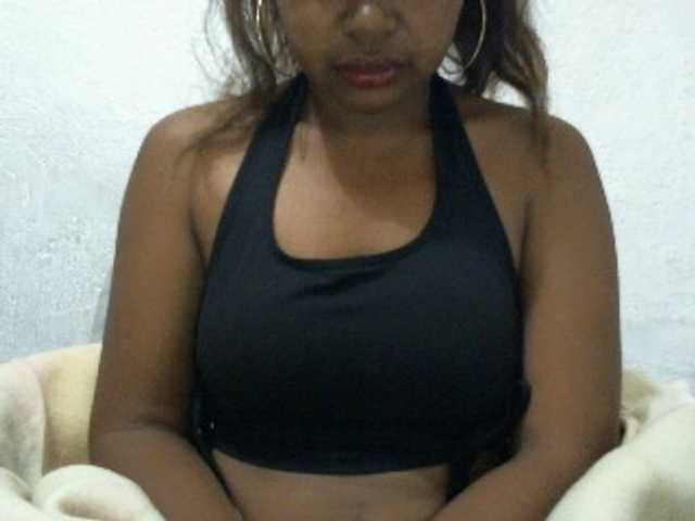 Muluna live cam on BongaCams