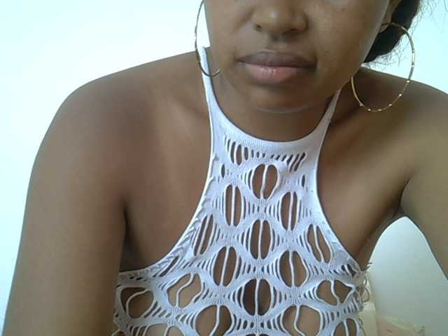 Muluna live cam on BongaCams