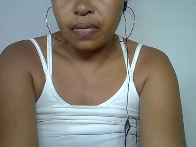 Muluna live cam on BongaCams
