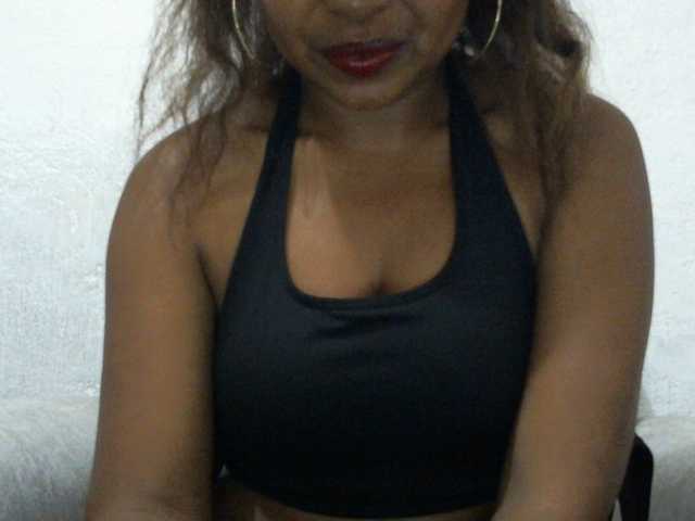 Muluna live cam on BongaCams