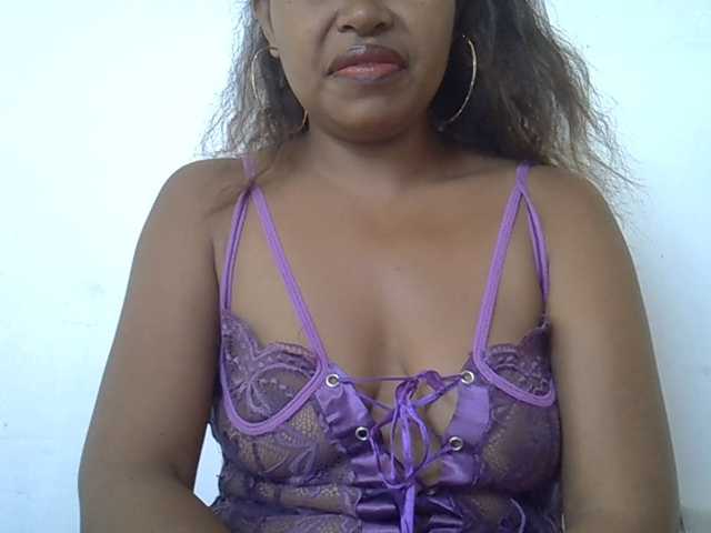 Muluna live cam on BongaCams