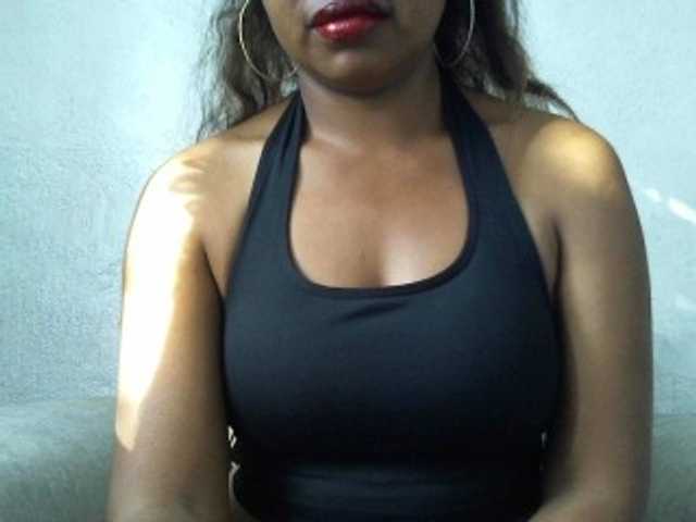 Muluna live cam on BongaCams