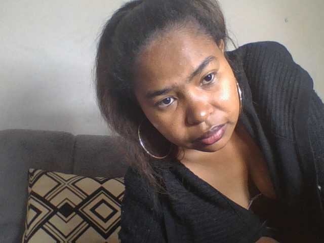 Muluna live cam on BongaCams