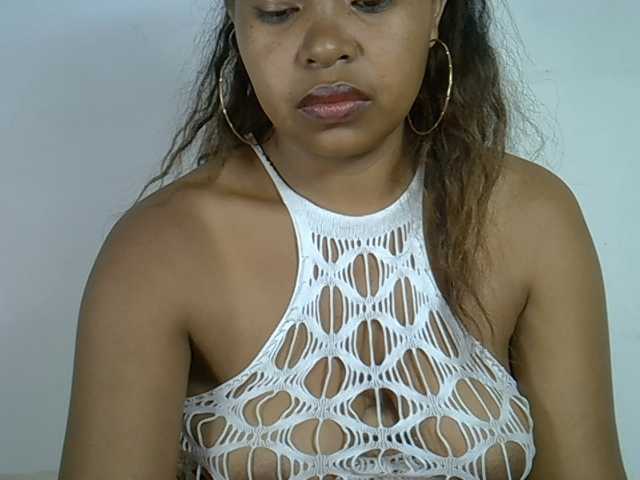 Muluna live cam preview