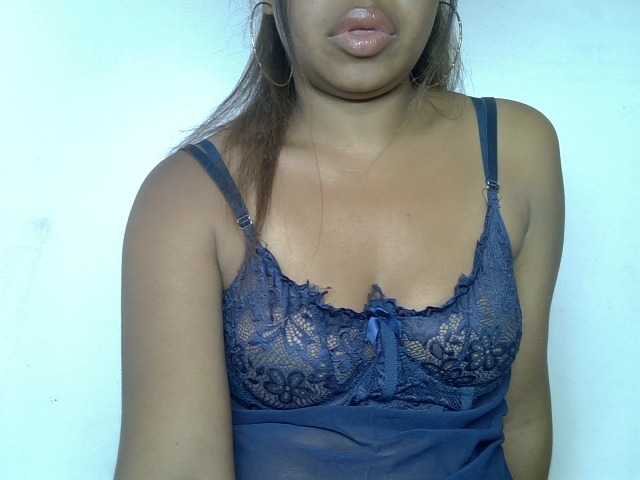 Muluna, en vivo ahora en BongaCams