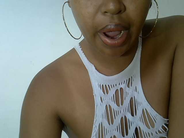 Muluna live cam on BongaCams