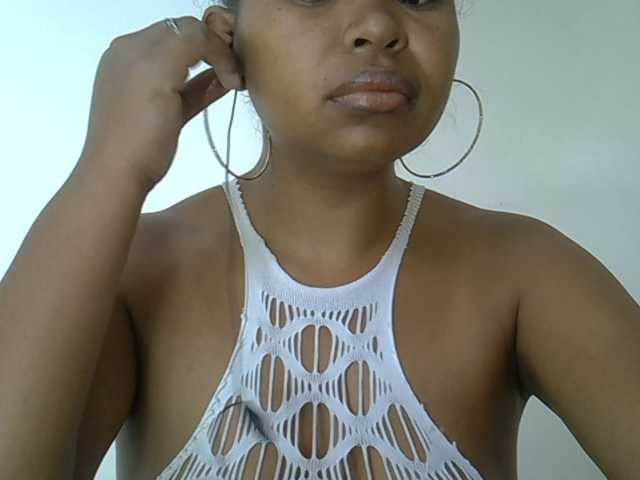 Muluna live cam on BongaCams