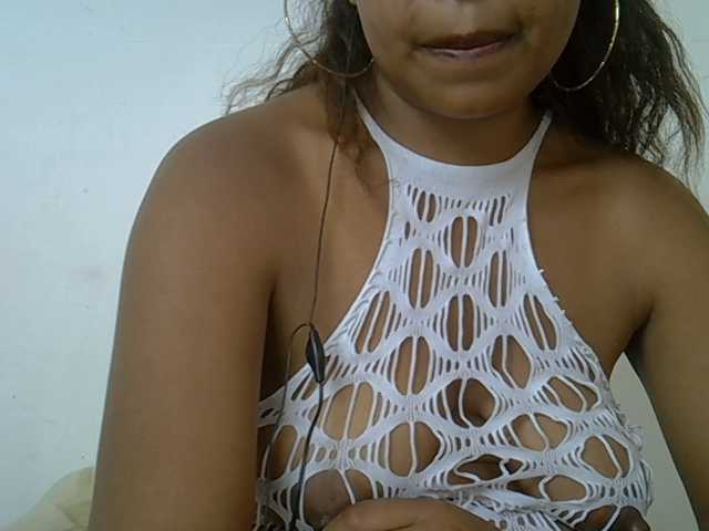 Muluna live cam preview