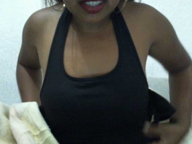 Muluna live cam on BongaCams
